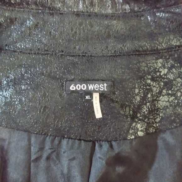 600 West Women's Black Layered Lock Zipper Vest Size XL - Picture 8 of 8